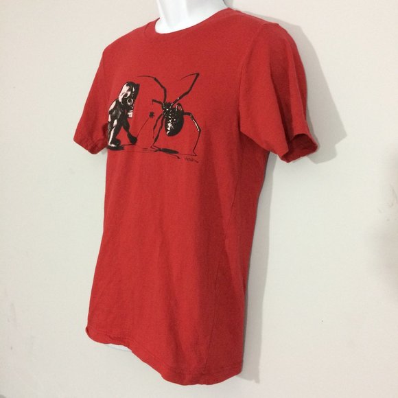 bEDO sHIRTS Teasing Arachnids Graphic T-Shirt NEW - Picture 2 of 7